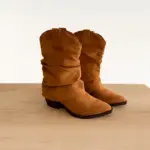 Los complementos más bonitos los tenemos en Nuestros Caprichos.