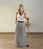 Pantalón ancho cinturón negro
