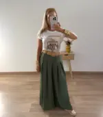 Pantalón largo fluido con cinturón rafia
