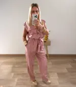 Mono rosa con bolsillo en pecho