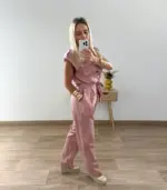 Mono rosa con bolsillo en pecho - Imagen 2