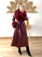 Abrigo polipiel cuello y puños pelo. - Imagen 4