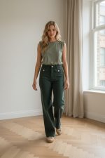 Camiseta  sin mangas con tachuelas hombros - Imagen 10