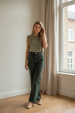 Camiseta  sin mangas con tachuelas hombros - Imagen 11