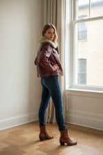 Chaqueta de polipiel corta con pelo en cuello y puños extraíble - Imagen 5