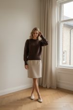 Jersey punto detalles geométricos cuello redondo. - Imagen 7